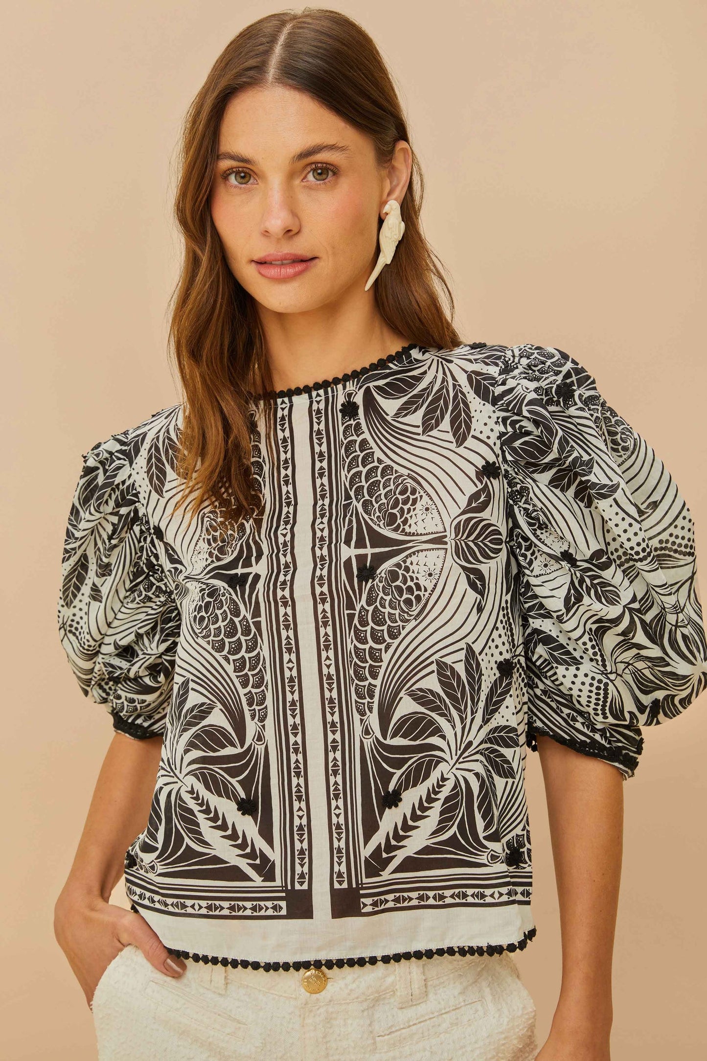 FARM Rio - Monochrome Elegance Scarf Off-White Blouse