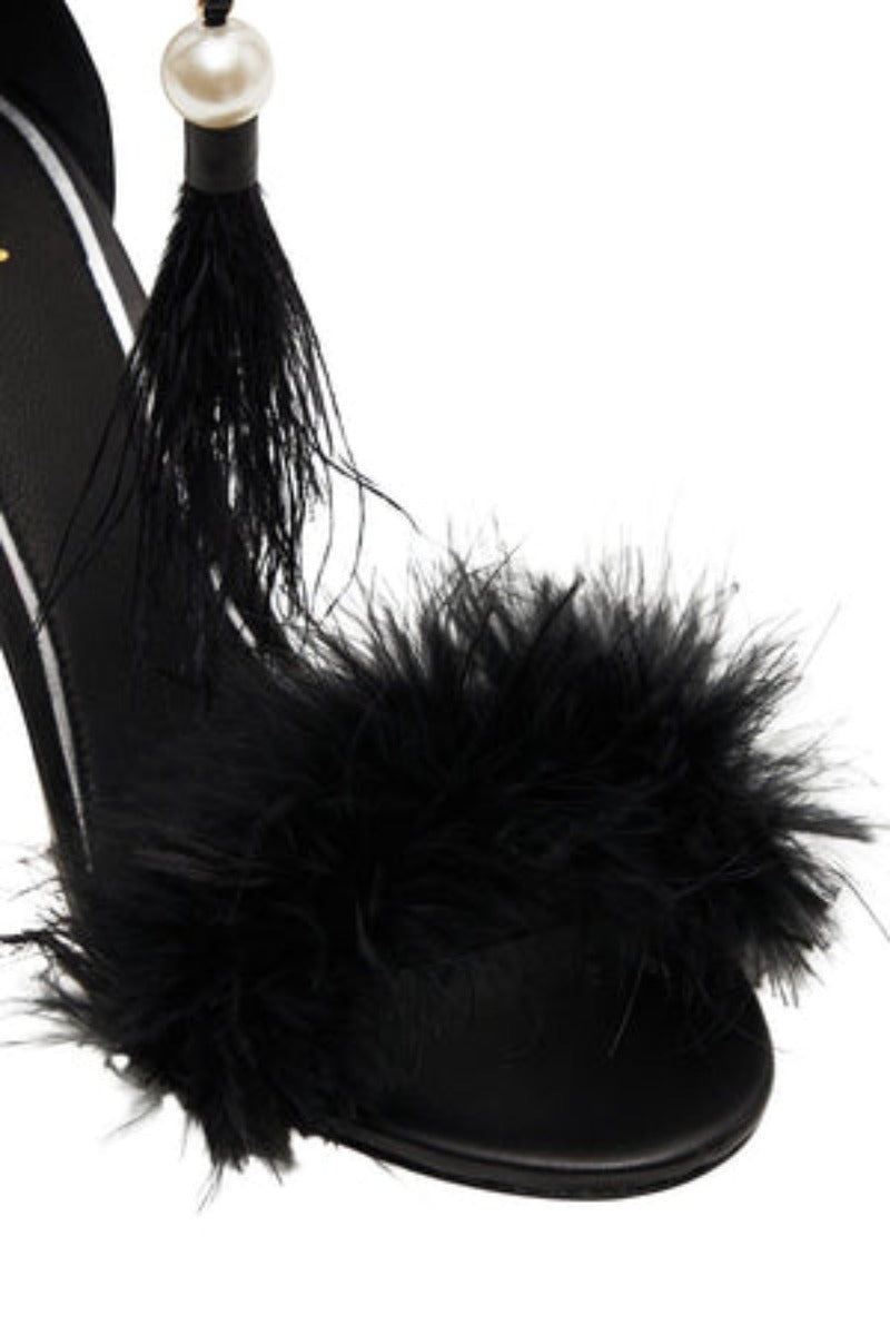 Camilla - Feathered Heel in Solid Black