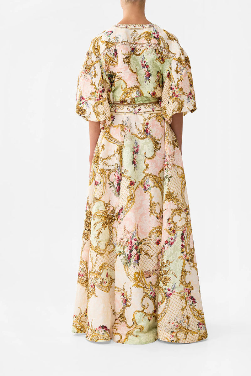 Camilla - The Front Puff Sleeve Top in The Queen's Quarters