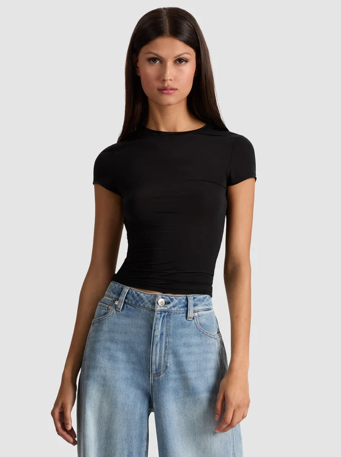 alice + olivia - Hottie Short Sleeve Shrunken Baby Tee in Black