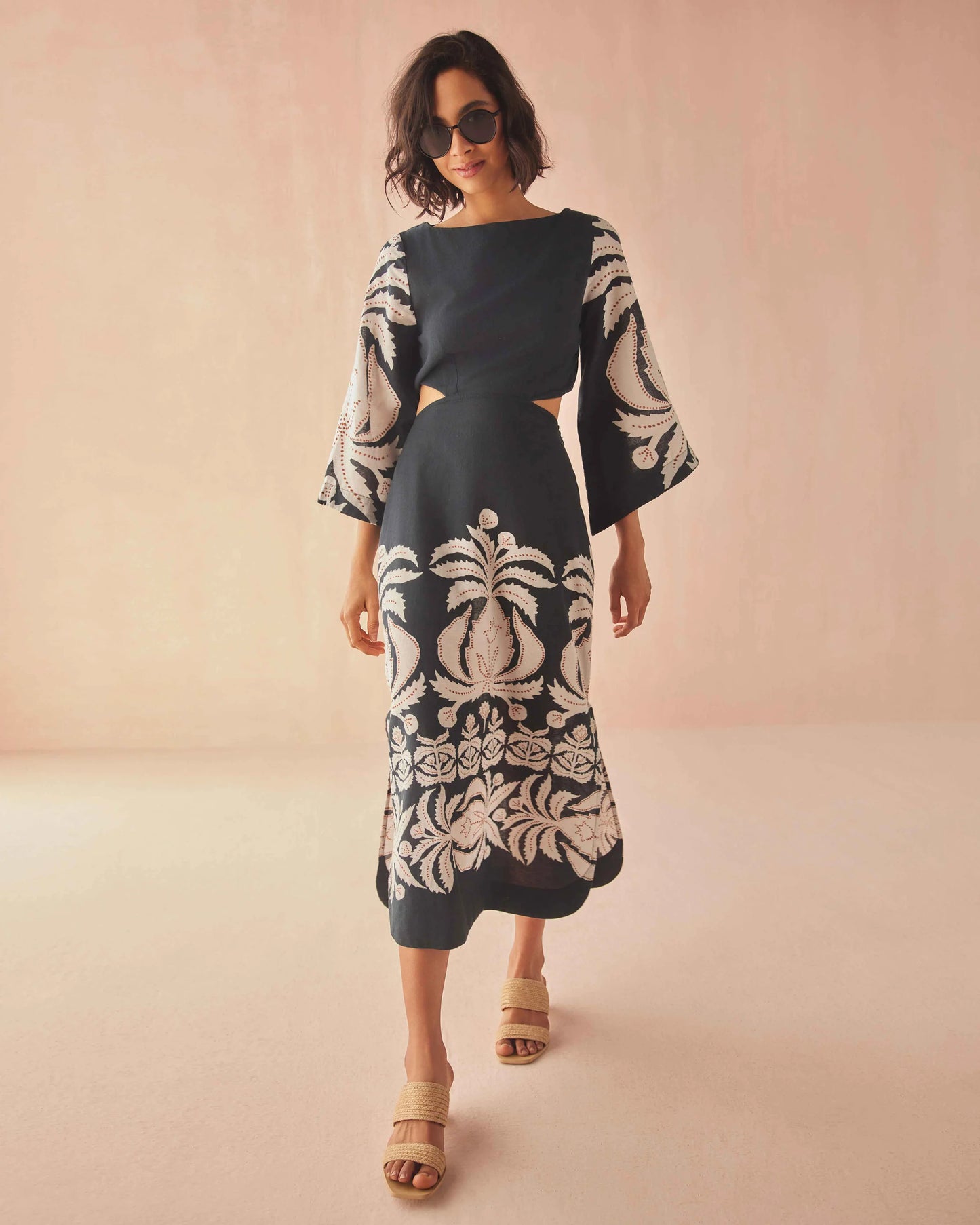 Omika - Peyton Midi Dress in Nikita Oyster