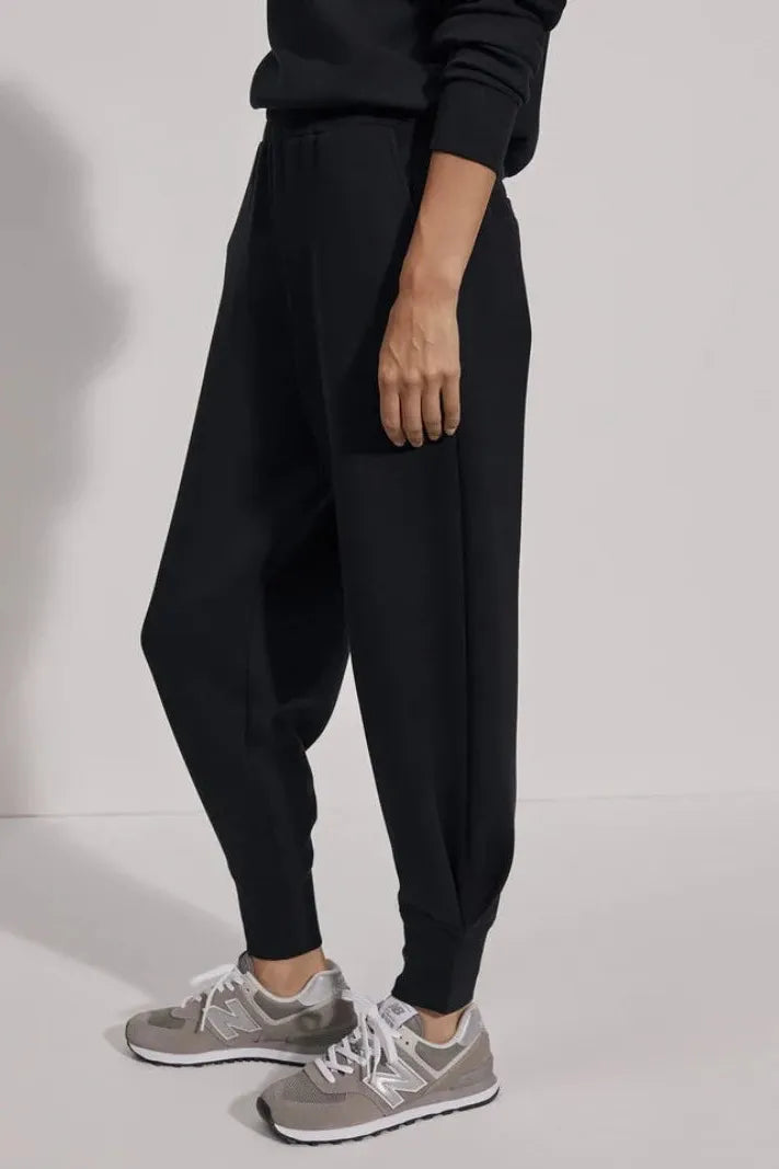 Varley - The Relaxed Pant 27.5 in Black Viva O Sol
