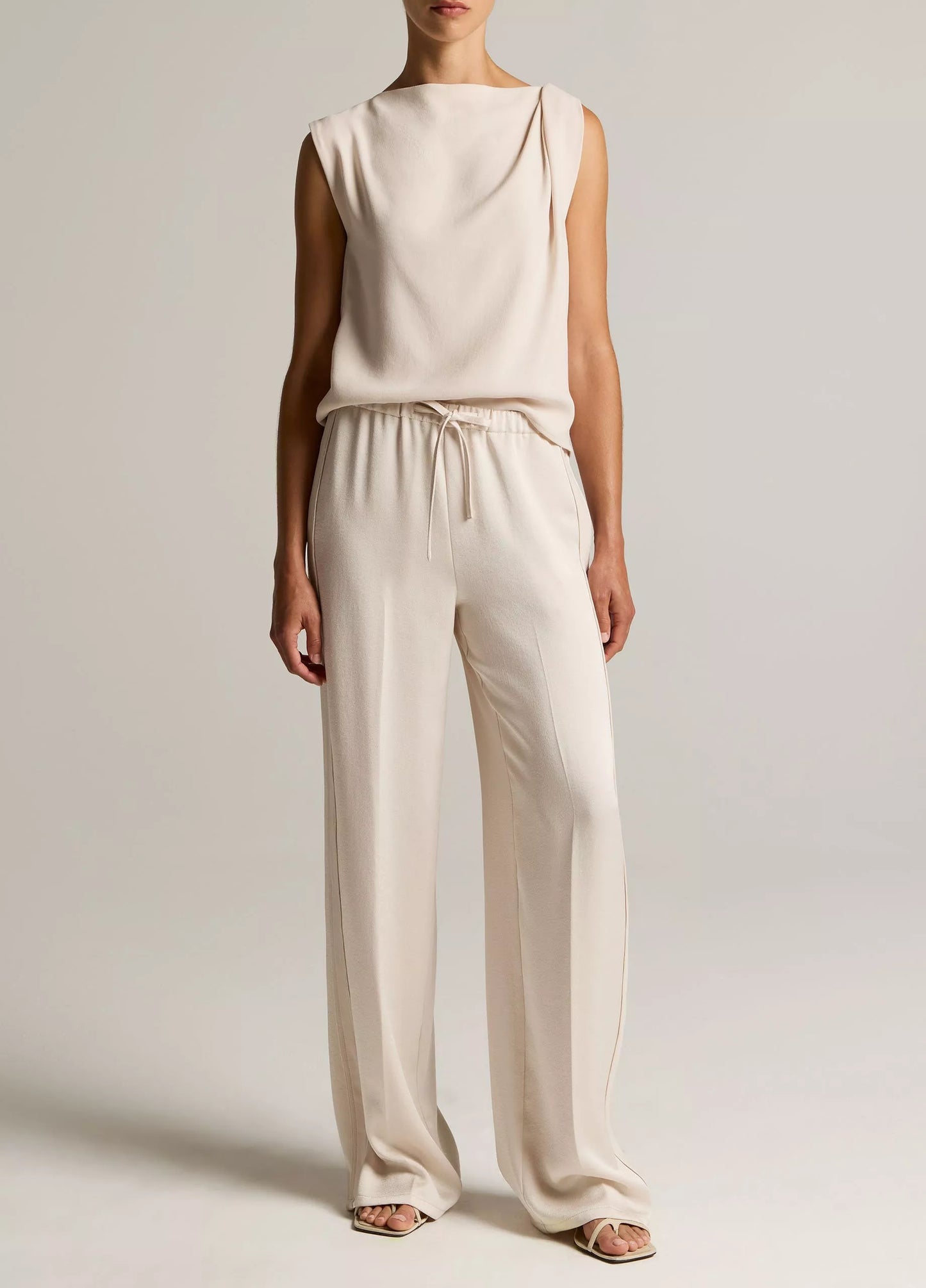 Vince. - Mid Waist Crepe Pull On in Blush Cloud