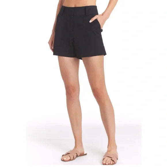 Drew - Molly Short in Black