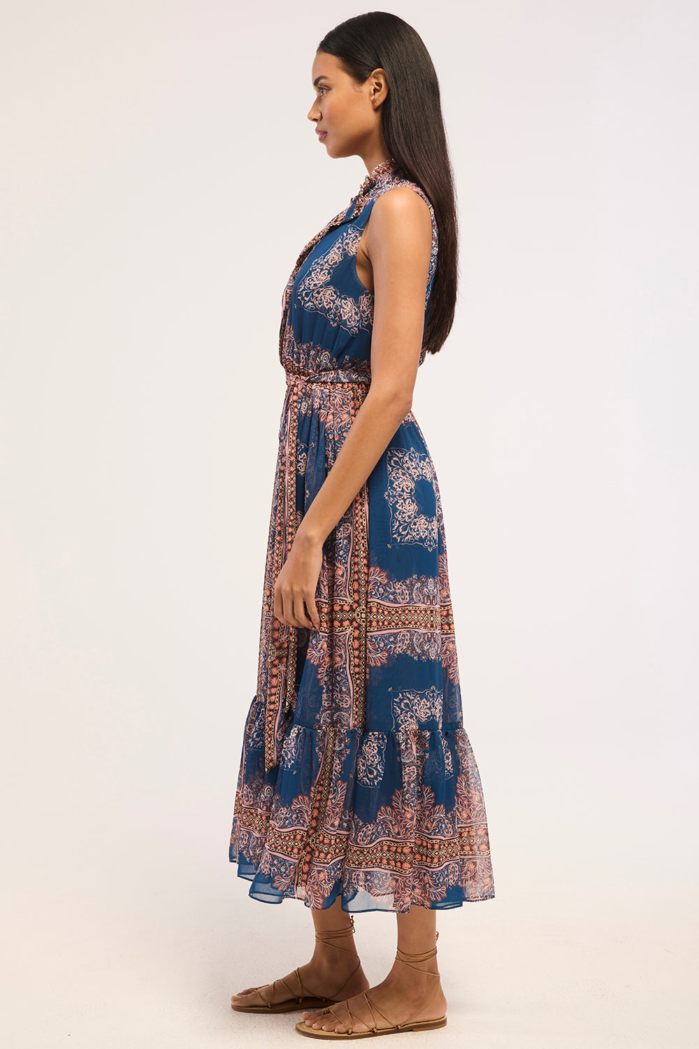 THEBEZ DRESS