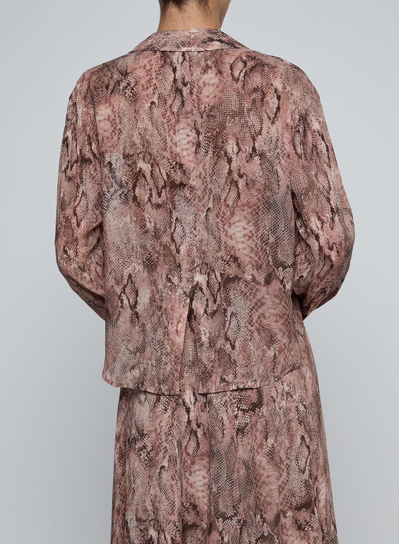 COSETTE CROP HI LOW SHIRT