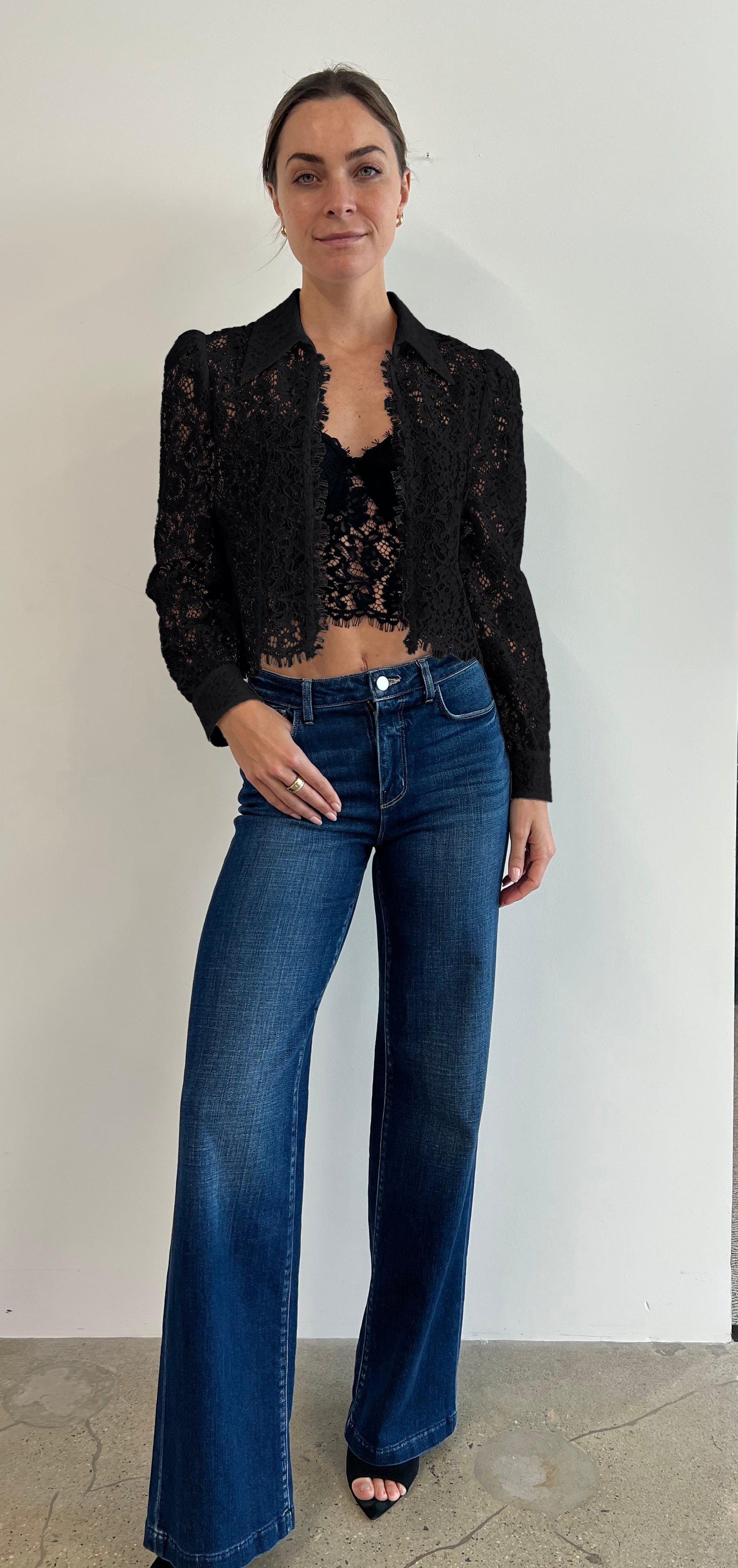 ANITA LACE BUTTON UP