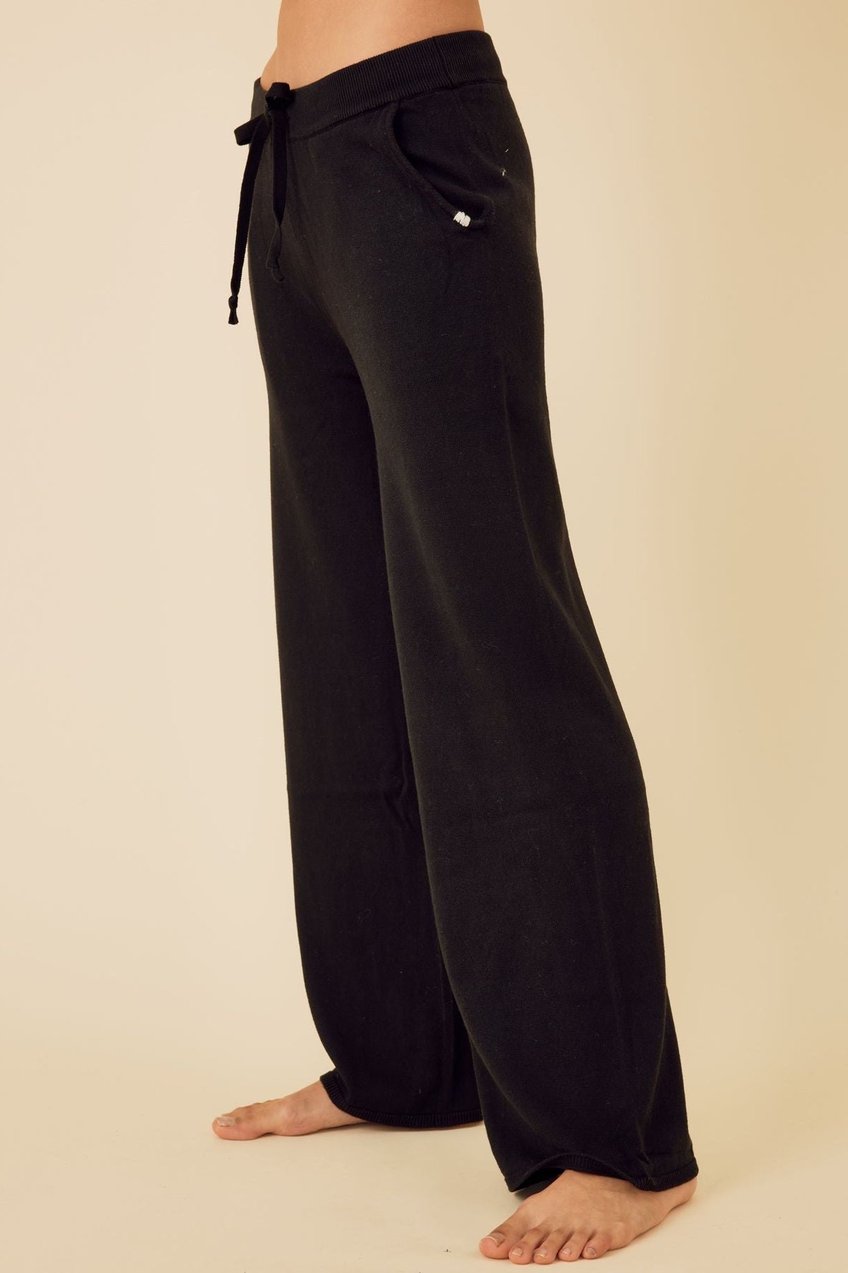 One Grey Day - Bianca Cropped Pant in Black