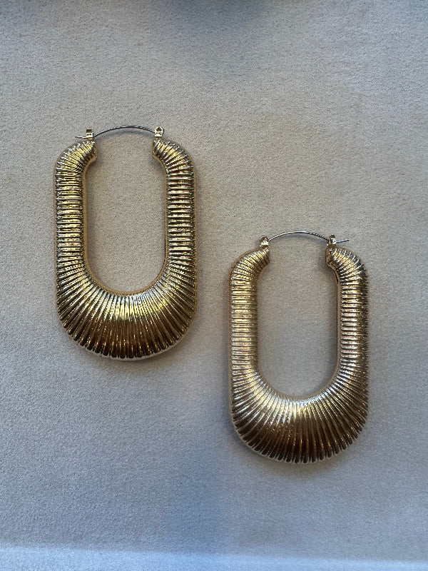 Xtraordinary Flair - Oval Statement Hoops in Gold