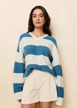 Solid & Striped - The Reva Pullover in French Blue Brule Stripe