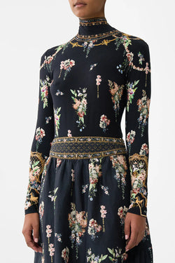 Camilla - Jersey Turtleneck Noble Endeavours