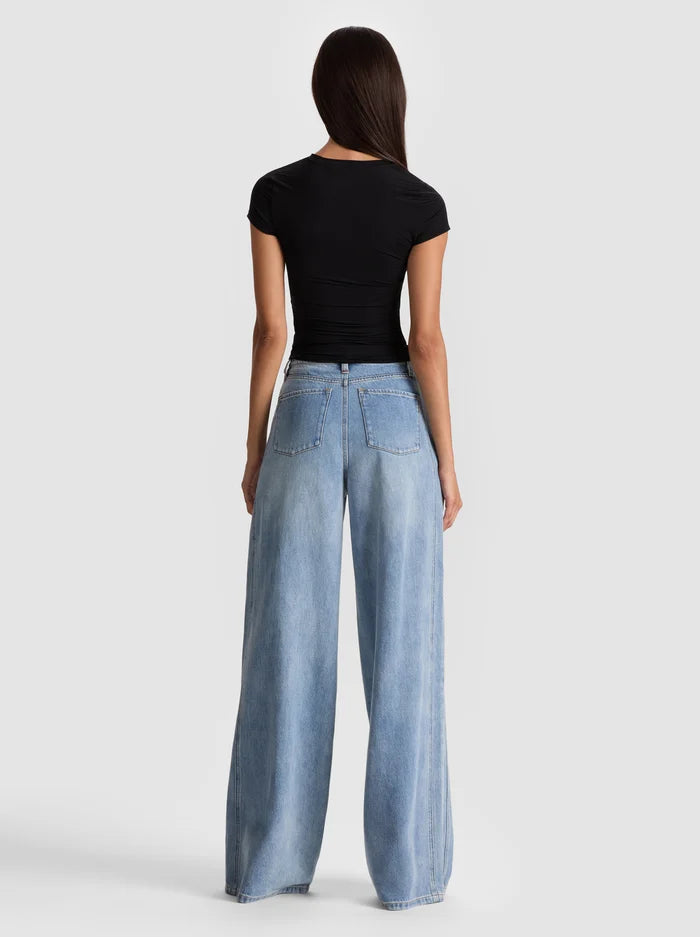 alice + olivia - Hottie Short Sleeve Shrunken Baby Tee in Black