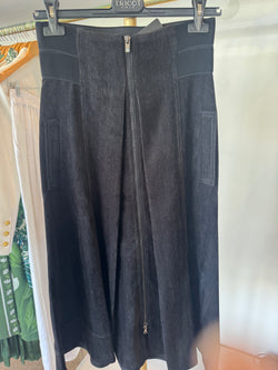 Tricot Chic - Skirt with Zipper in Black