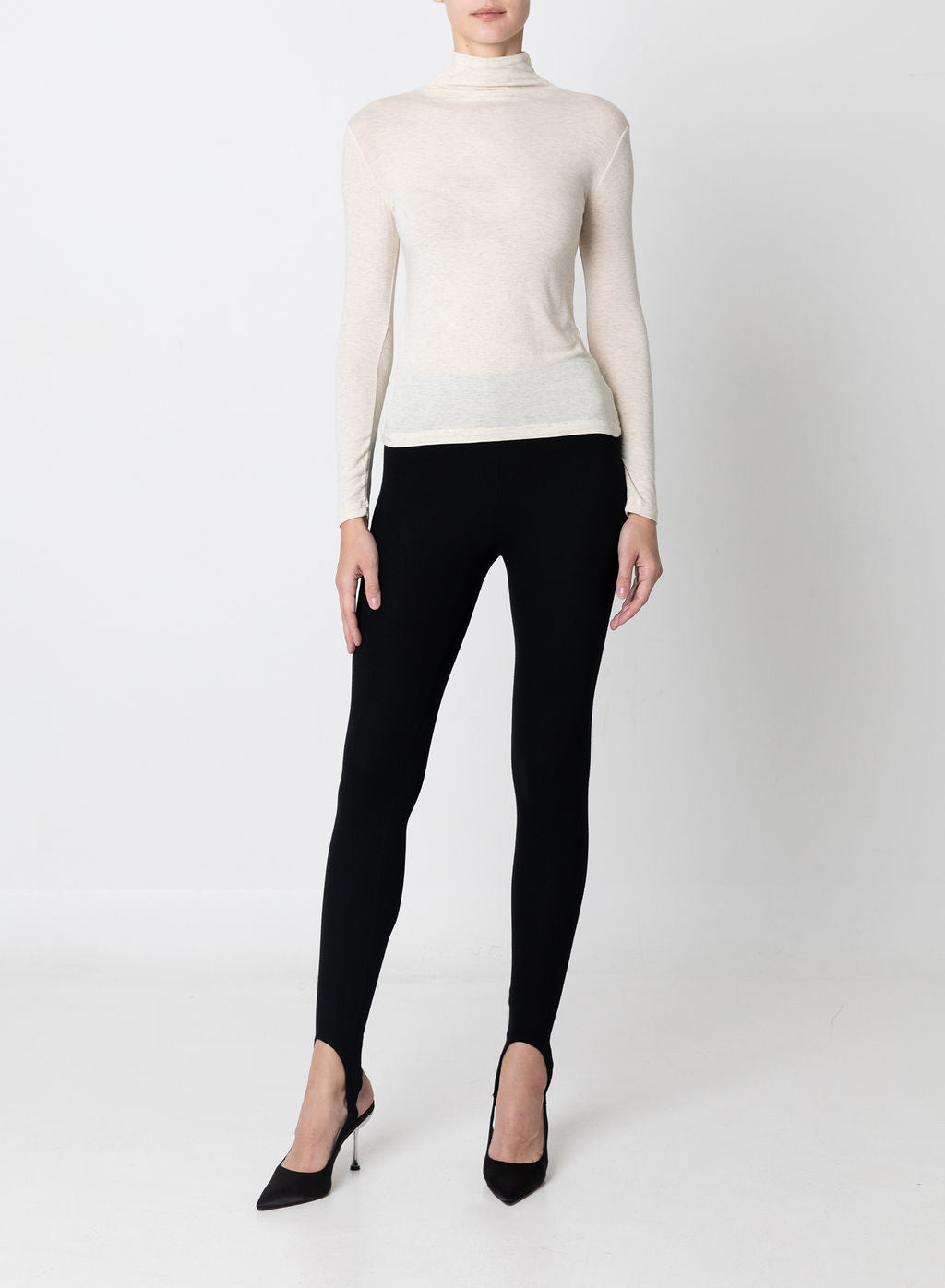 Lightweight Cashmere Turtleneck