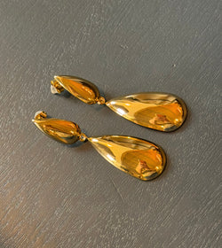 Xtraordinary Flair - Gold earrings with two droplets