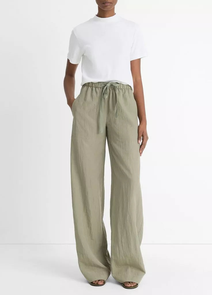 Vince - Mid Rise Utility Drawstring Pant in Smoky Moss