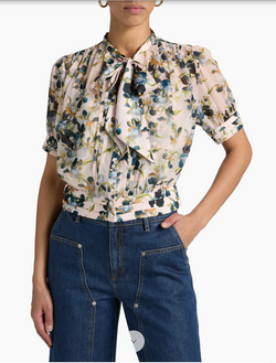 Cinq à Sept - Trailing Iris Caty Top in Rosy Cloud Multi