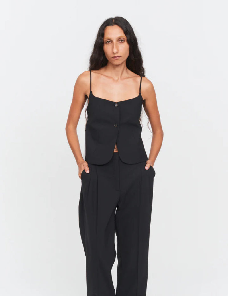 the . garment - Noah Tank Top in Black