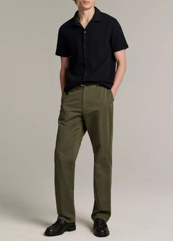 Vince - Men's The Louie Relaxed Cotton-Linen Chino Pant in Green