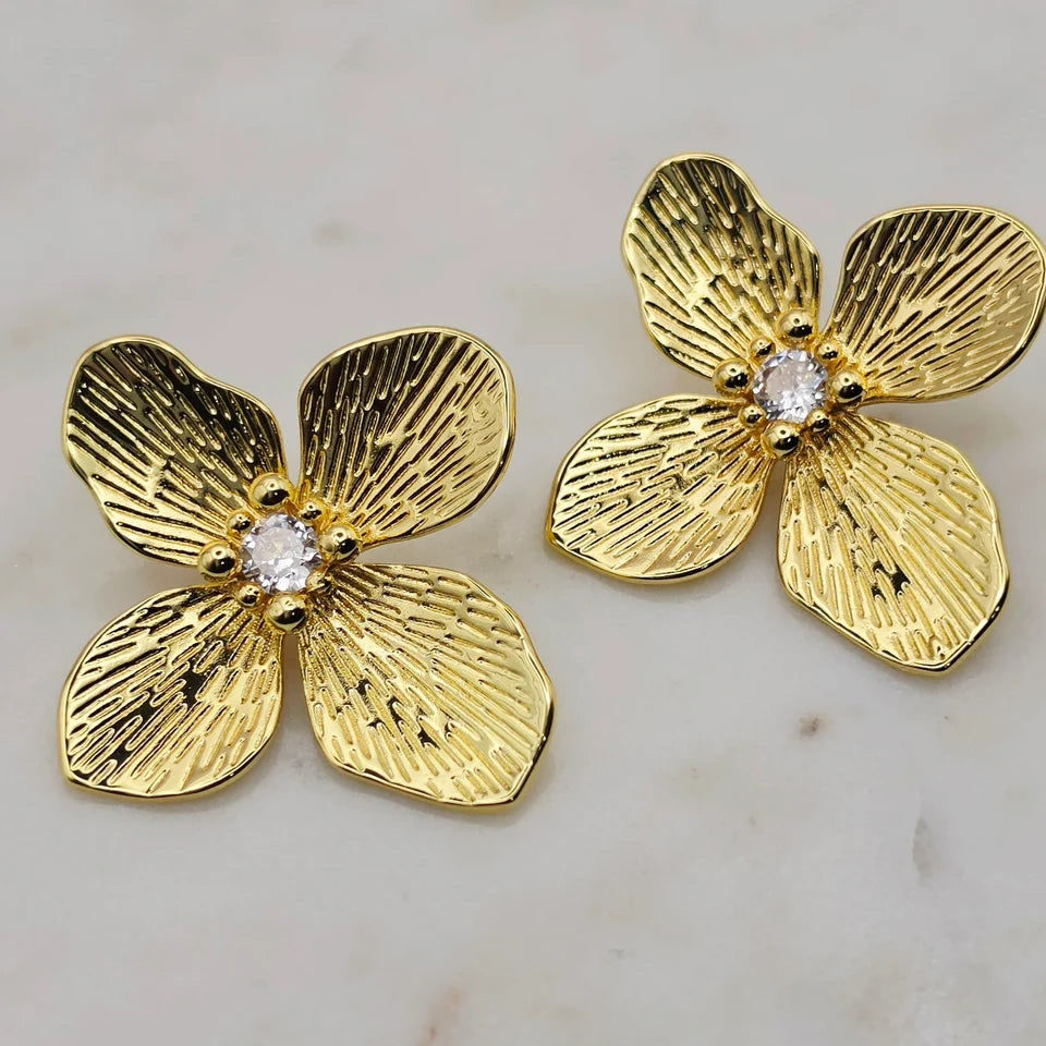 Xtraordinary Flair - Open Flower Earrings in Gold